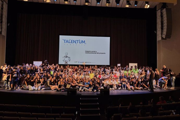 El Auditorio de Tenerife reúne a más de 1.300 estudiantes del desafío 'Talentum Future'