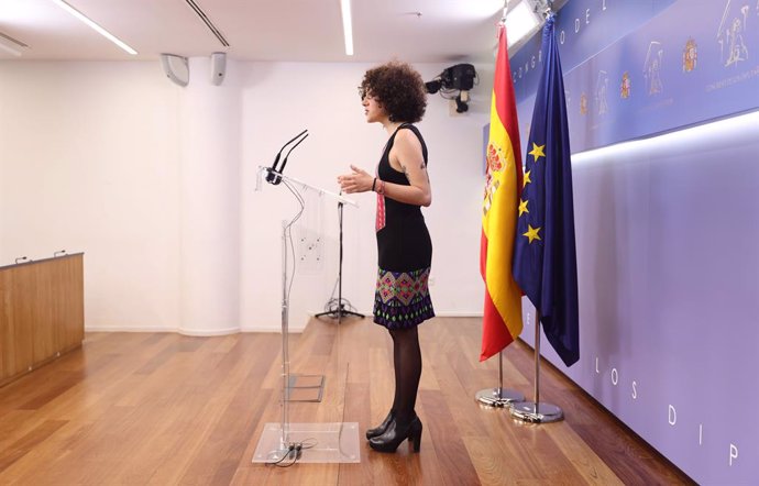La diputada de Unidas Podemos y portavoz de En Comú Podem en el Congreso, Aina Vidal, interviene en una rueda de prensa posterior a una Junta de Portavoces en el Congreso