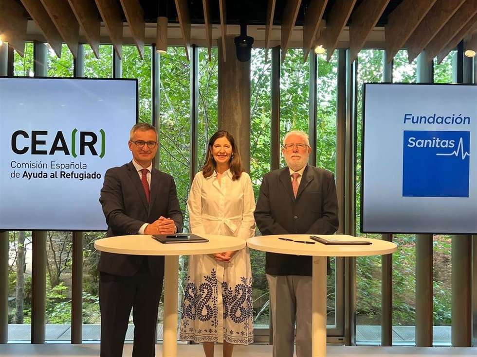 Fundación Sanitas y CEAR firman un acuerdo para el cuidado integral de la salud de las personas refugiada
