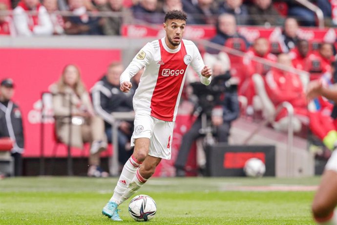 Archivo - Noussair Mazraoui of Ajax during the Netherlands championship Eredivisie football match between AFC Ajax and Feyenoord on March 20, 2022 at Johan Cruijff Arena in Amsterdam, Netherlands - Photo Peter Lous / Orange Pictures / DPPI