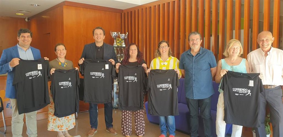 [Sevilla] Día De La Epilepsia. Nota De Prensa Y Fotografía.