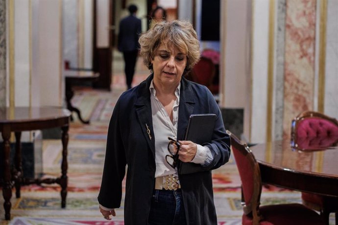 La vicepresidenta tercera del Congreso de los Diputados, Gloria Elizo, a su llegada a una reunión de la Mesa del Congreso de los Diputados, a 26 de abril de 2022, en Madrid (España).