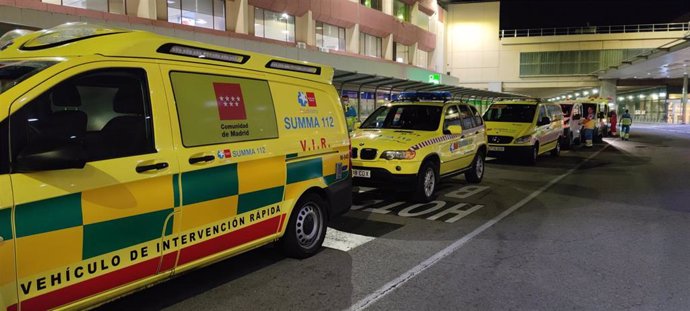 Ambulancias del Summa 112 esperan a los heridos ucranianos