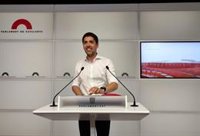 Cid (comuns) celebra un acuerdo "robusto, sólido y transversal" sobre el catalán en la escuela