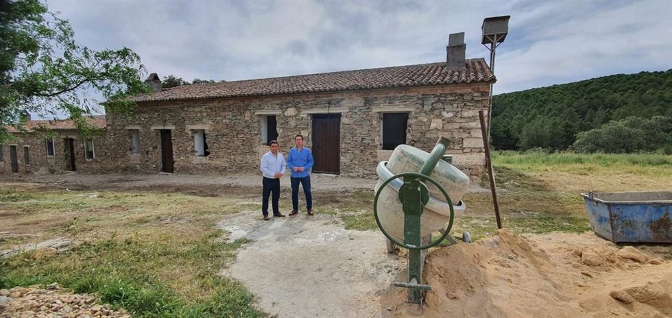 Visita a las Casas de La Aliseda