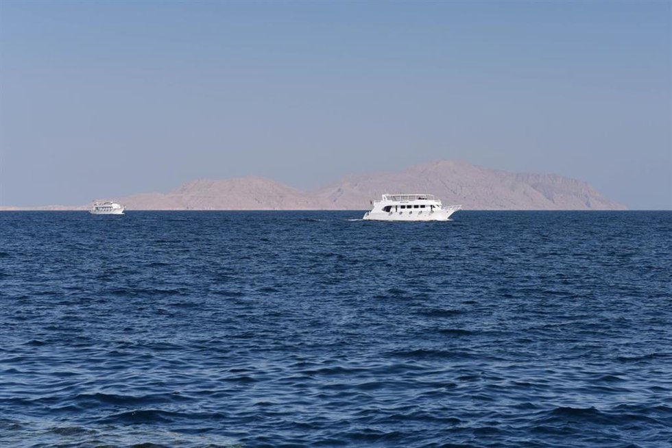 Vista de la isla de Tiran, en el Mar Rojo, cerca de Sharm El-Sheikh, Egipto.