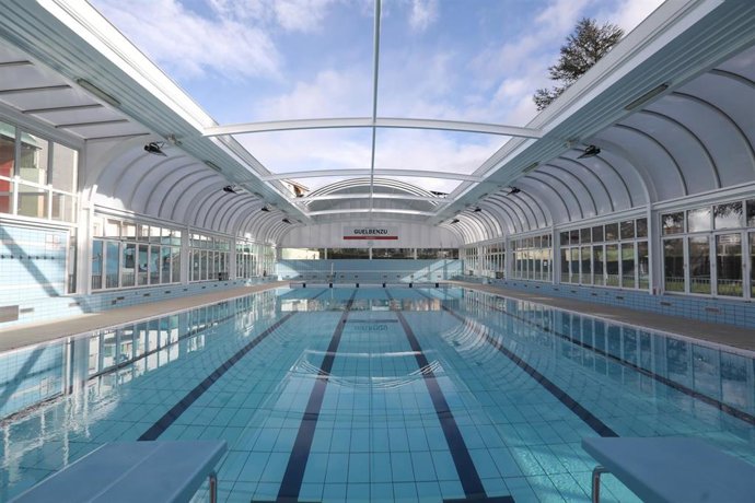 Archivo - Piscina Guelbenzu