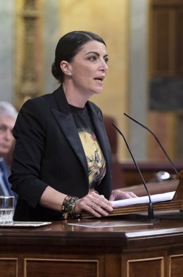 La candidata de Vox a la Presidencia de la Junta de Andalucía, Macarena Olona, en la interpelación al ministro del Interior, Fernando Grande-Marlaska