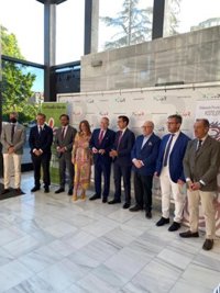 La Junta destaca en unas jornadas en Granada las "oportunidades" del turismo sostenible para el futuro del sector