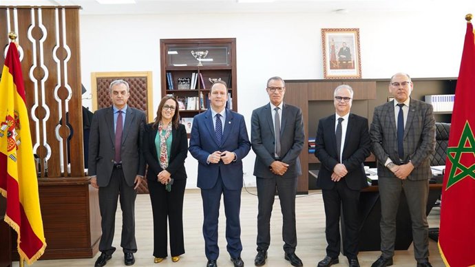 Reunión de la UNIA y la Universidad Adelmalek Esadi 