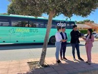 Una línea de autobús conecta a los vecinos de la pedanía de El Mirador con San Javier y San Pedro del Pinatar