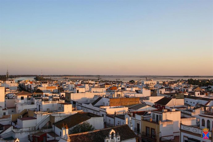 Archivo - Panorámica de La Puebla del Río, en foto de archivo.