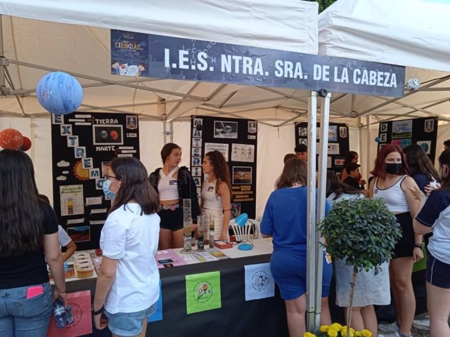 Uno de los expositores de la Feria de la Ciencia.