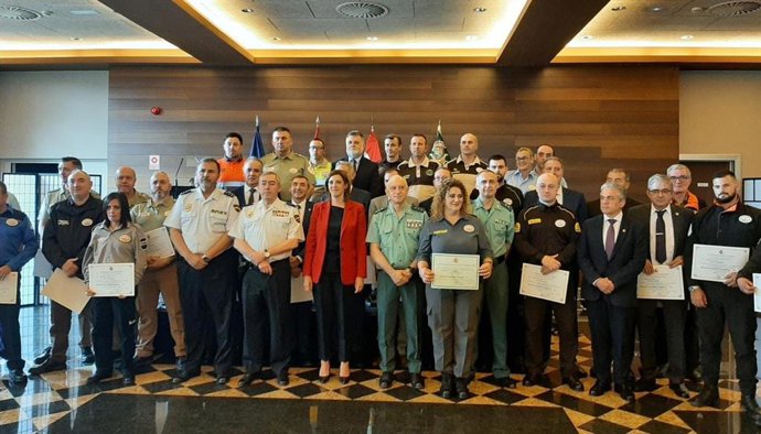 Un acto reconoce "la extraordinaria labor" del sector de la seguridad privada con 34 menciones honoríficas