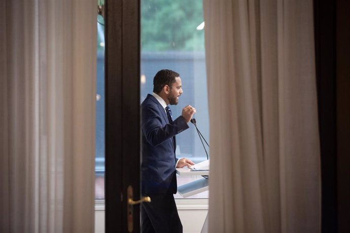 El líder de Vox en Catalunya, Ignacio Garriga, en rueda de prensa.