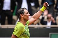 Nadal da otro paso firme en París