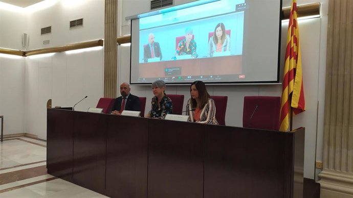 La consellera Lourdes Ciuró interviene en la presentación del estudio 'Medidas de protección de los y las menores víctimas de la violencia machista', el 26 de mayo de 2022.