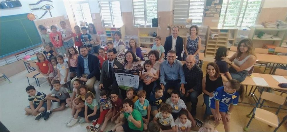 Cardenete destaca la innovación del proyecto sobre el Antiguo Egipto del colegio Nuestra Señora del Carmen de Guillena (Sevilla)