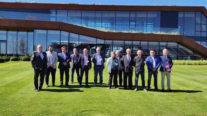 La localidad palentina de Villamartín acoge una jornada para impulsar el uso energético de la agrobiomasa.