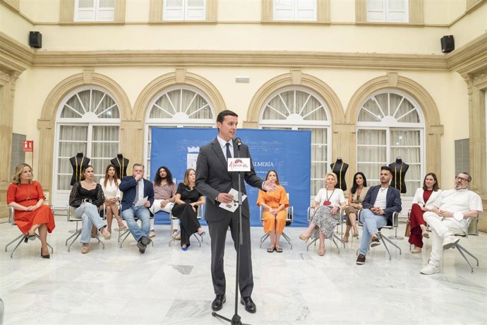 Javier Aureliano García presenta 'Almería MAC'