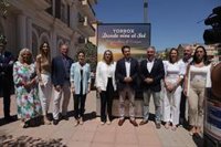 Junta y Ayuntamiento de Torrox destacan la importancia y el "salto de calidad" que supondrá el puerto deportivo