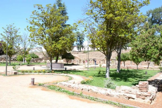 Finalización de las obras en el peristilo del Teatro Romano de Mérida.
