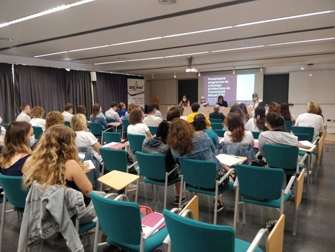 La Facultad de Medicina de la Universitat de Lleida ha acogido la jornada de presentación de programes de cribados de infecciones de transmisión sexual.