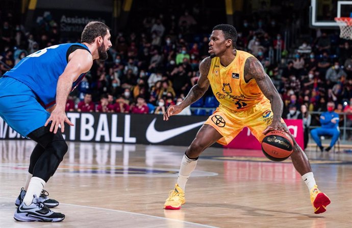 Archivo - Dylan Ennis of Gran Canaria  in action during the ACB Liga Endesa match between FC Barcelona and Gran Canaria at Palau Blaugrana on March 20, 2022 in Barcelona, Spain.