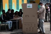 300.000 efectivos de las fuerzas de seguridad "protegerán" el voto en las elecciones de este domingo en Colombia