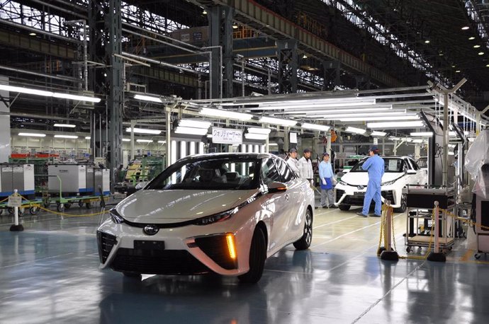 Archivo - Economía/Motor.- Toyota vuelve a ampliar la suspensión de dos de sus plantas en Japón por el coronavirus