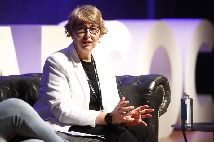 Ana Galve, durante su intervención en el congreso de AECO