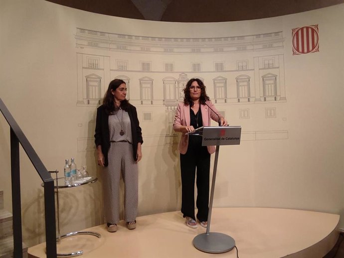 La coordinadora del projecte dels Jocs Olímpics d'Hivern, Mnica Bosch, i la consellera de la Presidncia, Laura Vilagr