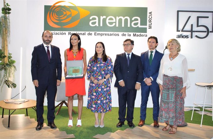 Fotonoticia/Las Empresas Del Mueble Y La Madera Reconocen El Trabajo Desarrollado Por El Instituto De Fomento