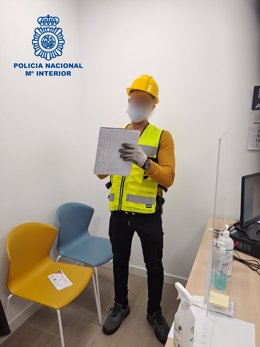 Detenido en el Puerto de Bilbao cuando intentaba embarcar haciéndose pasar por trabajador de la compañía Brittany Ferry