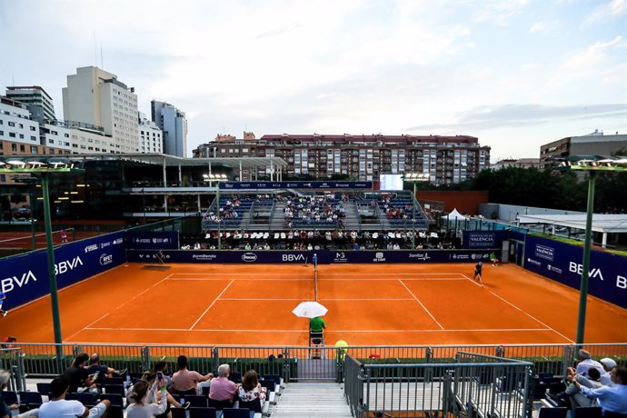 Archivo - General view during the first round of the Open Internacional de Valencia, ITF World Tennis, celebrated at Sporting Tennis Valencia on september 14, 2021, in Valencia, Spain.