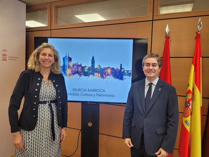 Bernabé y Pacheco en la presentación de 'Murcia Barroca'