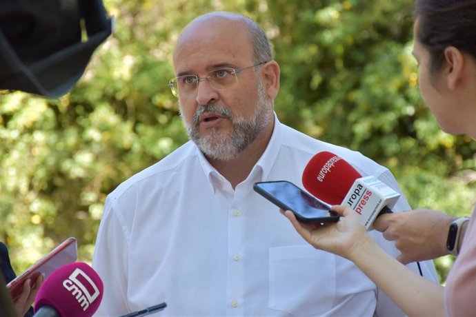 El vicepresidente regional, José Luis Martínez Guijarro