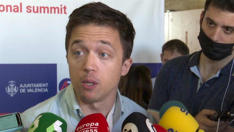 Errejón dice que "pronto" habrá "buenas noticias" en la reducción de la jornada