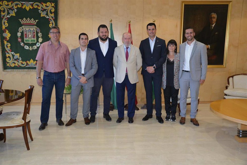 Encuentro en la Diputación para el Día del Emigrante de El Rubio