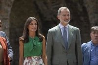 Un botijo, una pandereta, una espada tradicional, peluches y muchos libros entre los regalos al Rey en 2021