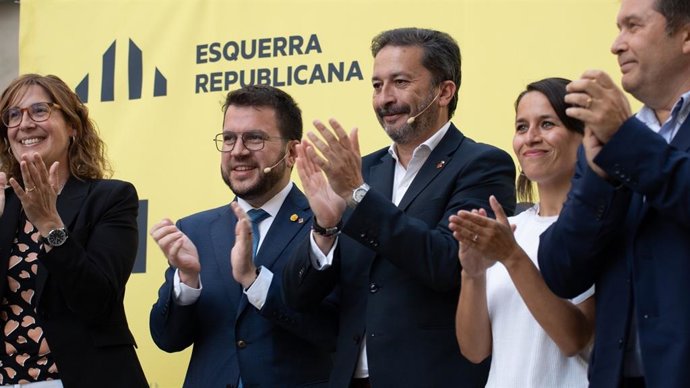 Acto de presentación del alcalde de Blanes (Girona), ngel Canosa, como candidato de ERC a la Alcaldía, con el presidente de la Generalitat, Pere Aragons.