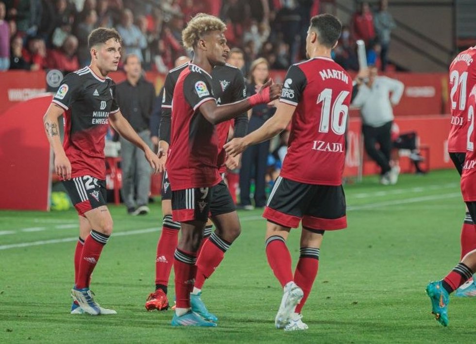 El Mirandés se da un homenaje para terminar la temporada 2021-22