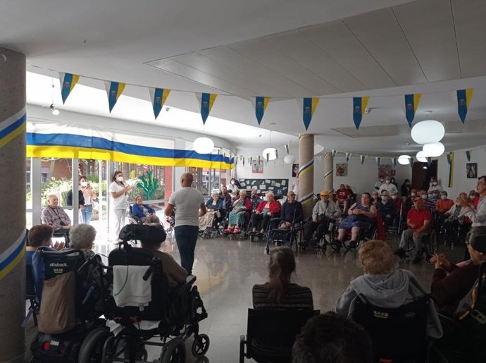 Los mayores de la red de recursos del IASS celebran el Día de Canarias con más de 70 actividades