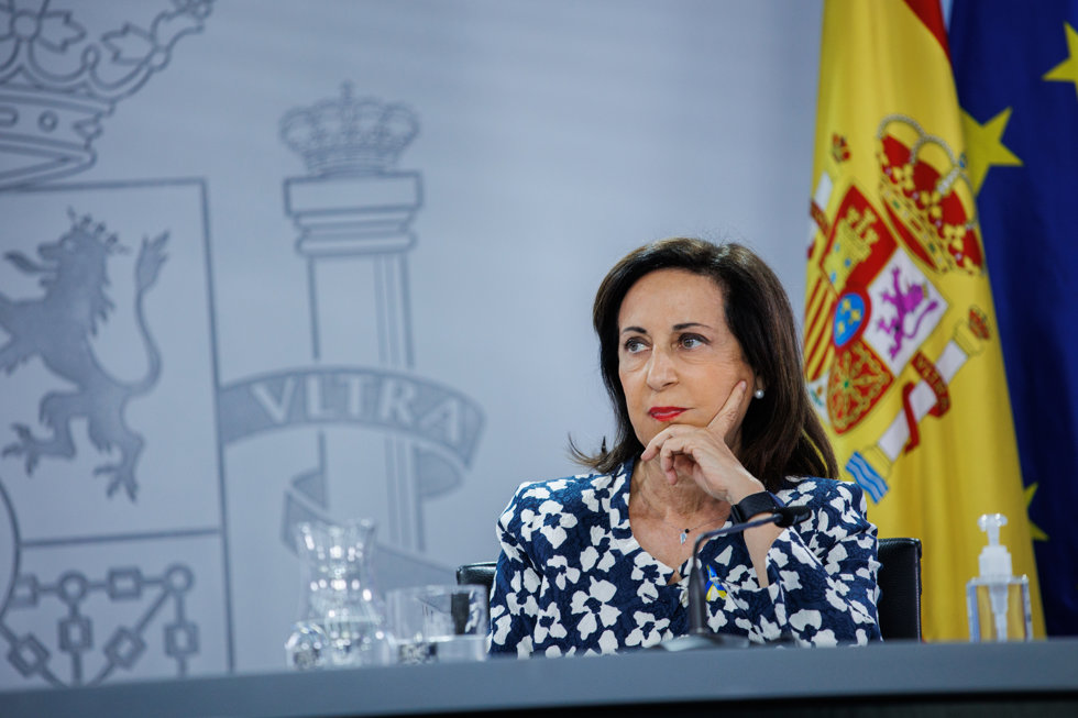La ministra de Defensa, Margarita Robles, en una rueda de prensa posterior a la reunión del Consejo de Ministros, a 10 de mayo de 2022, en Madrid (España).