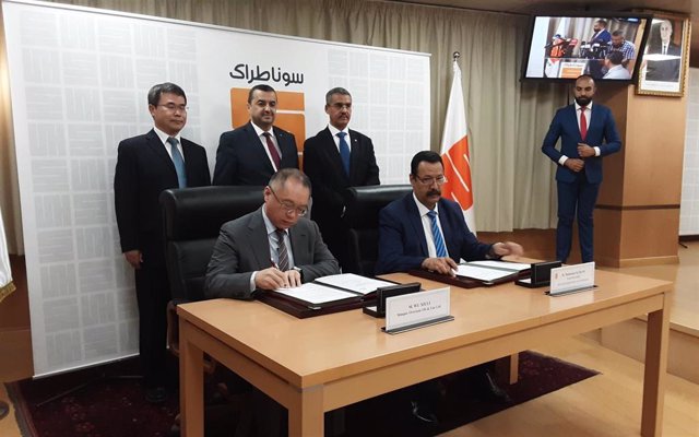 Acuerdo firmado por las partes argelina y china sobre la extracción de hidrocarburos en Argelia.