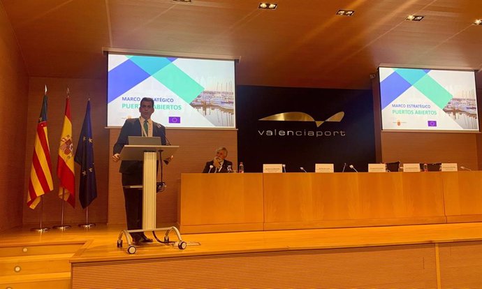 El Consejero De Fomento E Infraestructuras, José Ramón Díez De Revenga, Durante Su Intervención En El XVIII Symposium Sobre Puertos Deportivos, Celebrado En Valencia