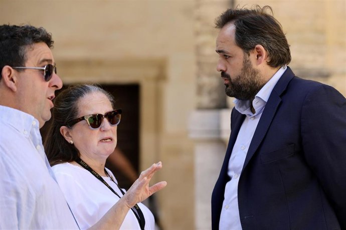 Pp Clm (Nota De Prensa, Cortes De Voz Y Fotografía) Núñez Insiste En Que El Turismo De Nuestra Tierra No Tiene Límites Y Que El Límite Se Lo Ha Impuesto El Socialismo De Page: Clm Tiene Un Gran Potencial Turístico