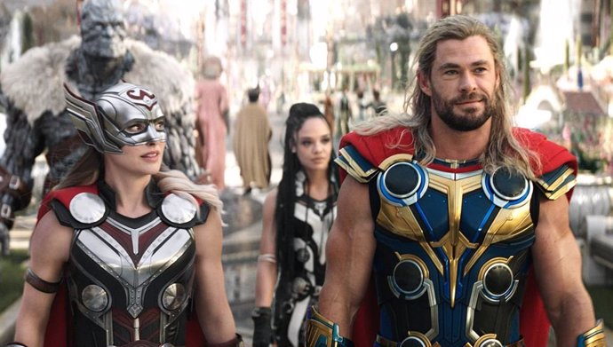 El otro papel de Chris Hemsworth en Thor: Love and Thunder