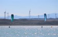 Luceni, capital del kitesurf con la Copa de España de aguas interiores
