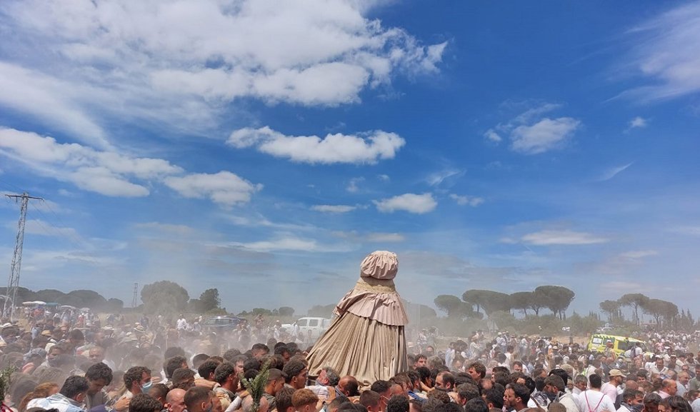 Traslado de la Virgen del Rocío desde Almonte a su ermita